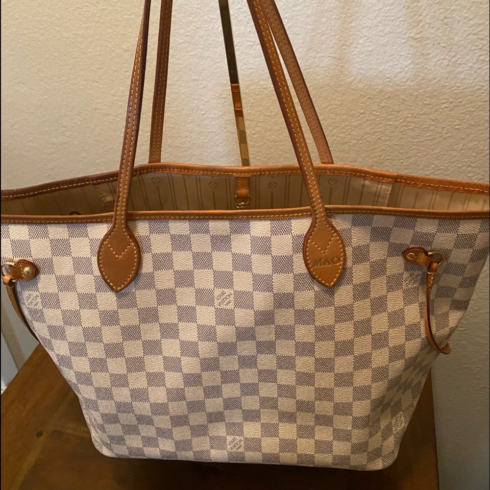 Louis Vuitton Neverfull MM
